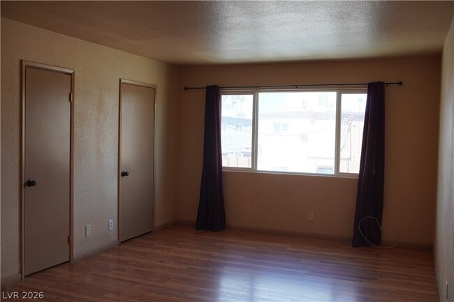 Building Photo - 506 Mckellar Cir