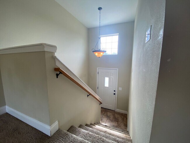 Foto del edificio - 3 bedroom, 3 bathroom home located in Brus...