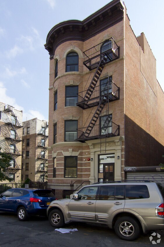 Foto del edificio - 100 W 163rd St