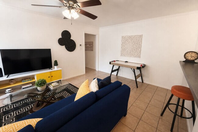Foto del edificio - 3821 Oak St