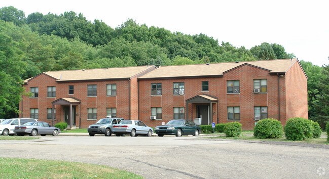 Foto del edificio - Thomas Village Apartments