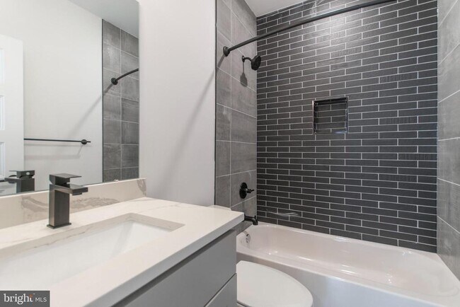 Foto del edificio - 437 N 35th St