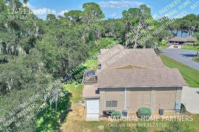Foto del edificio - Rent to Own 1.3 Acre Waterfront Home with ...