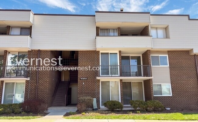 Building Photo - 10202 Prince Pl
