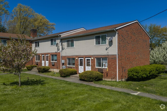 Building Photo - Woodbury Apartments