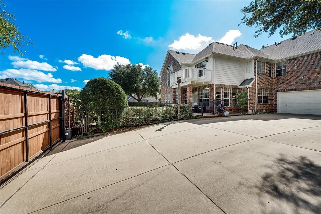 Primary Photo - 3501 Leighton Ridge Dr