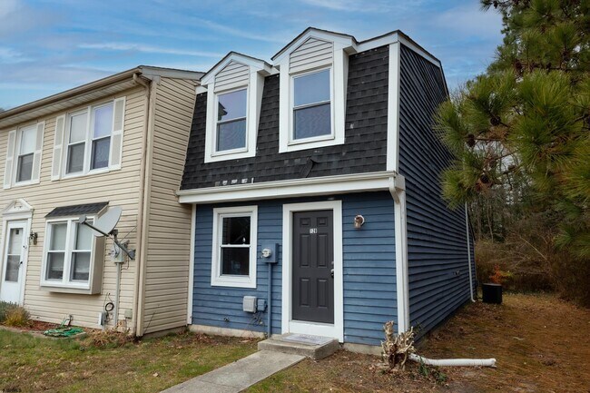 Building Photo - 128 Marin Dr