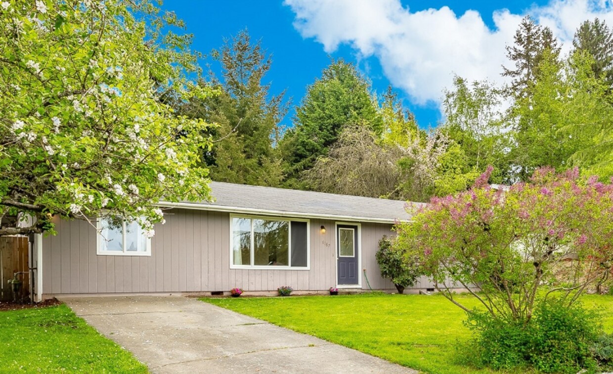 Primary Photo - Discover Your Perfect Retreat in Ferndale'...