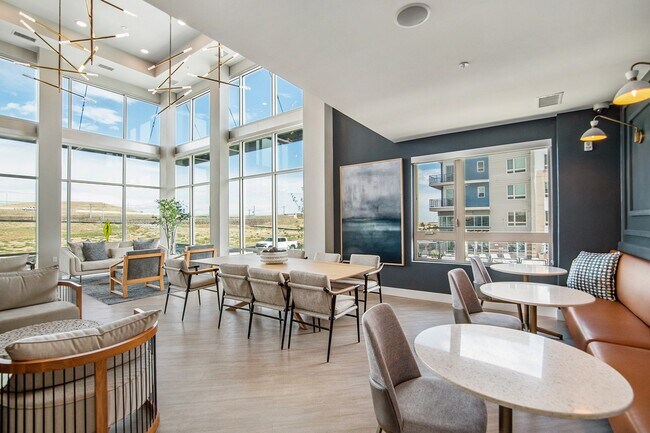 Foto del edificio - AVRA at RidgeGate Station