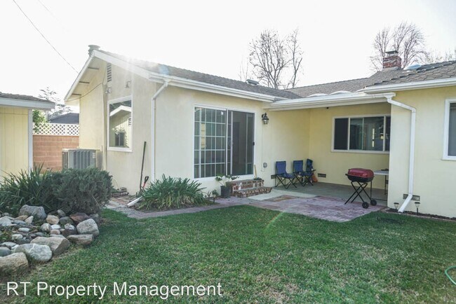 Building Photo - 3 br, 2 bath House - 15564 Dittmar Dr