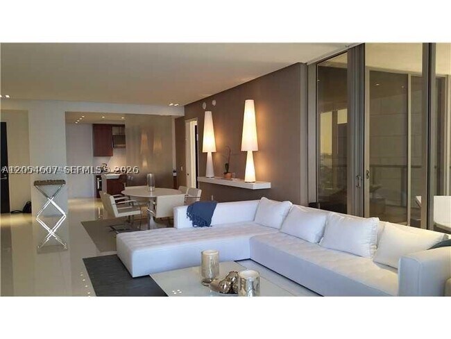 Foto del edificio - 9701 Collins Ave