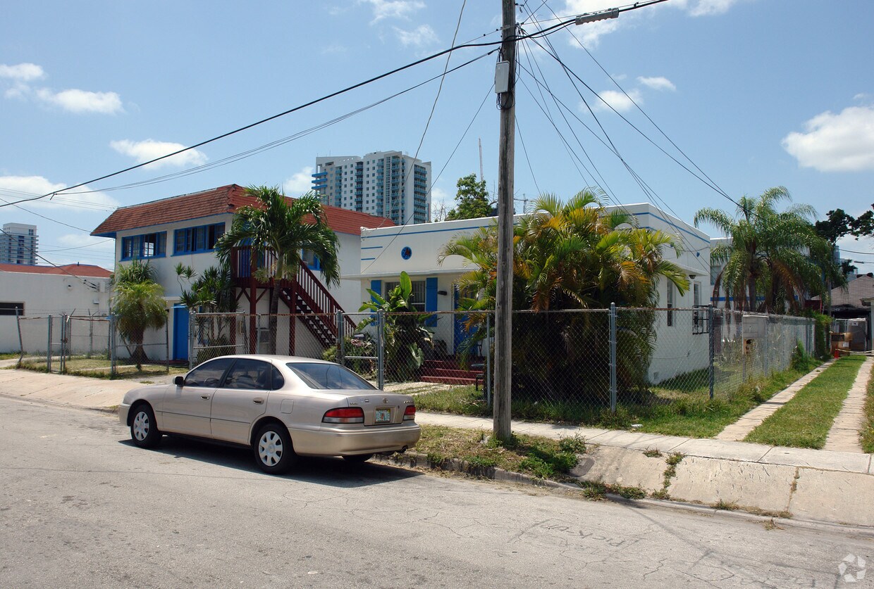 Foto principal - 186 NE 27th St