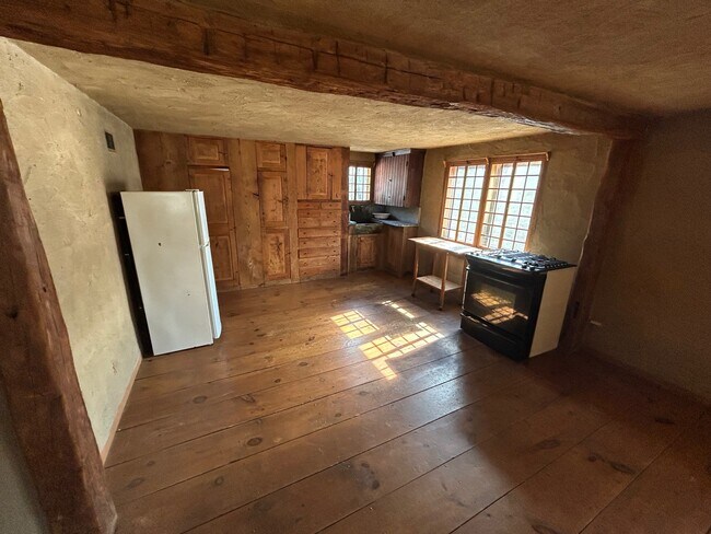 Cocina - 45 Hoppen Rd