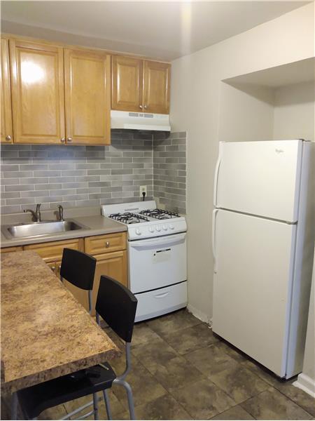 Foto del edificio - 1304 Oak Ln