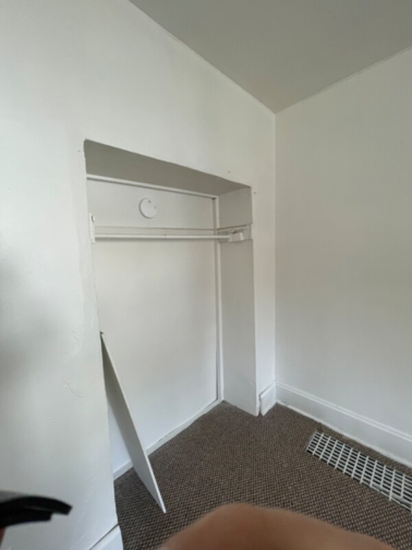 Foto del edificio - 1247 Leishman Ave