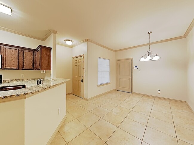 Building Photo - 1540 Aldra Dr