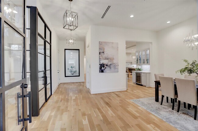 Foto del edificio - 2702 Westgrove Ln