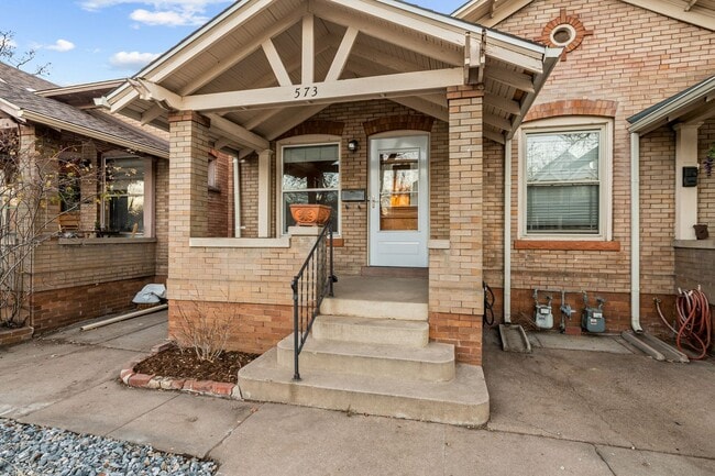 Photo - 573 S Pearl St House