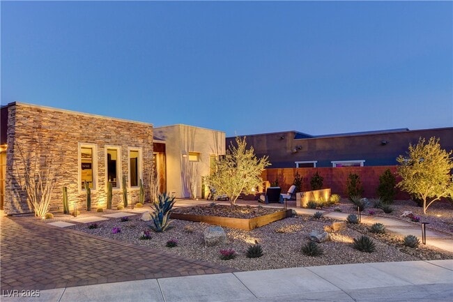 Building Photo - 6300 Clovis Point St