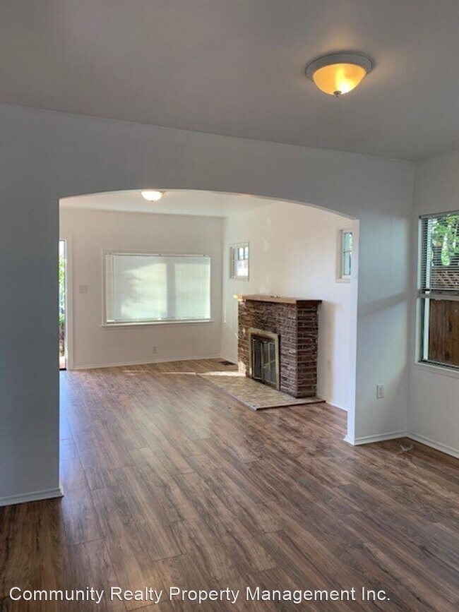 Building Photo - 2 br, 1 bath House - 3696 Lily St.