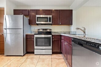 Building Photo - 880 NE 207th Terrace