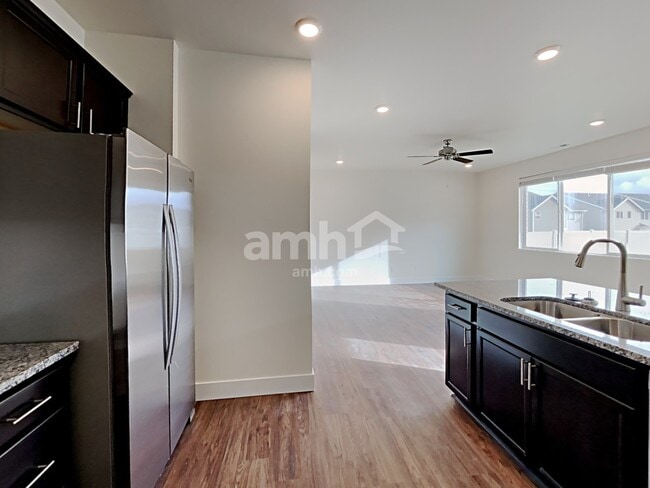 Foto del edificio - 19311 17th Ave Ct E