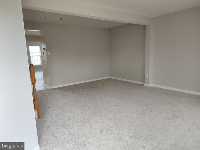 Foto del edificio - 5032 Finsbury Rd