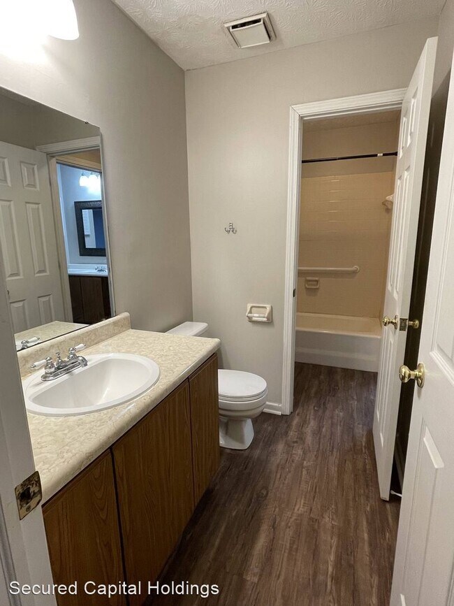 Building Photo - 2 br, 1.5 bath House - 5069 Belle Isle