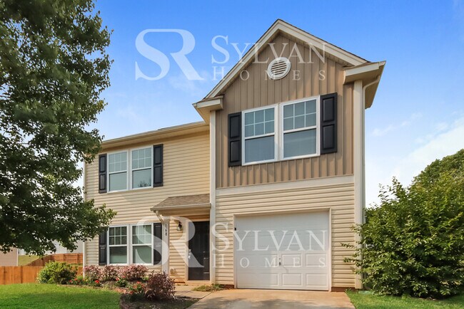 Foto del edificio - Prepare to fall in love with this 3 bedroo...