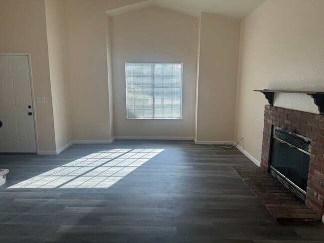 Foto del edificio - 191 Merlot Ct