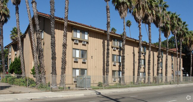 Building Photo - 1662-1668 Palm St