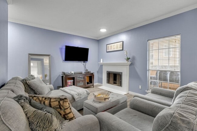 Building Photo - 8600 Coppertowne Ln