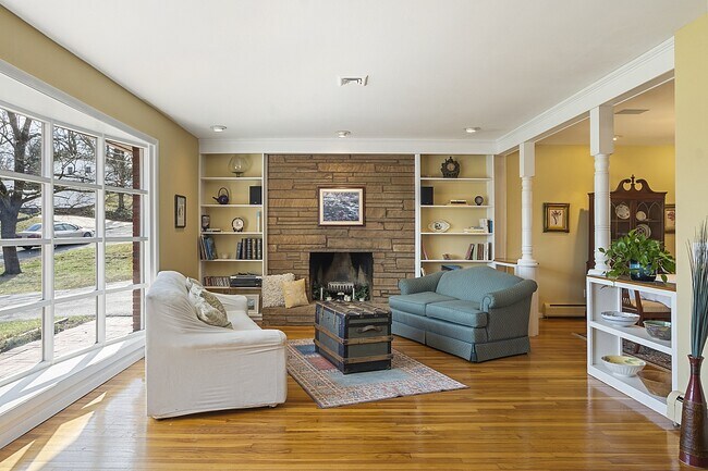 Building Photo - 71 Bemis Rd