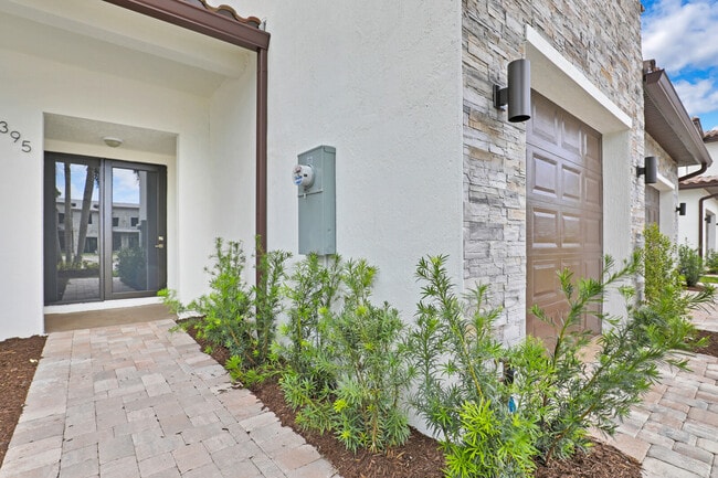 Building Photo - 395 Bella Sol Way