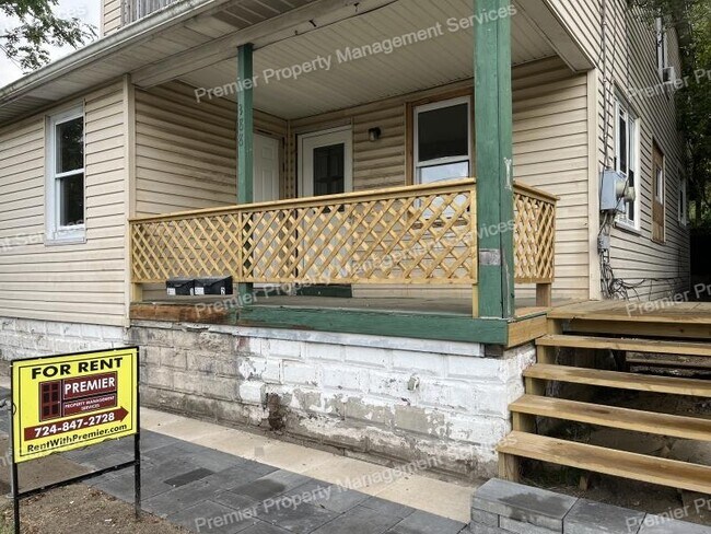 Building Photo - 388 Berry St