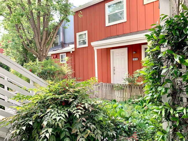 Foto del edificio - 2078 S Delaware St