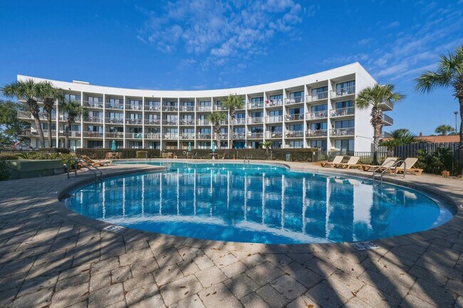 Foto del edificio - 214 Miracle Strip Pkwy SW