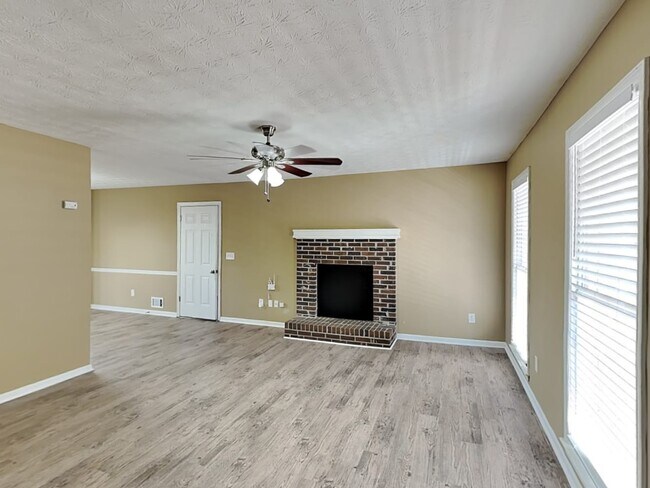 Building Photo - 2280 Grayfield Dr