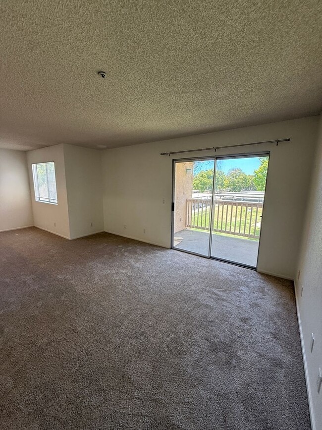 Foto del edificio - Centrally Located Las Palmas Upstairs Cond...
