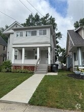 Building Photo - 1290 Hall Ave