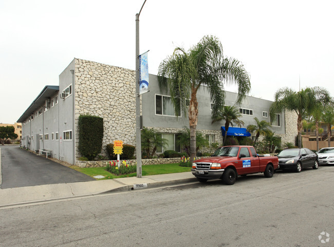 Primary Photo - Caribe Apts