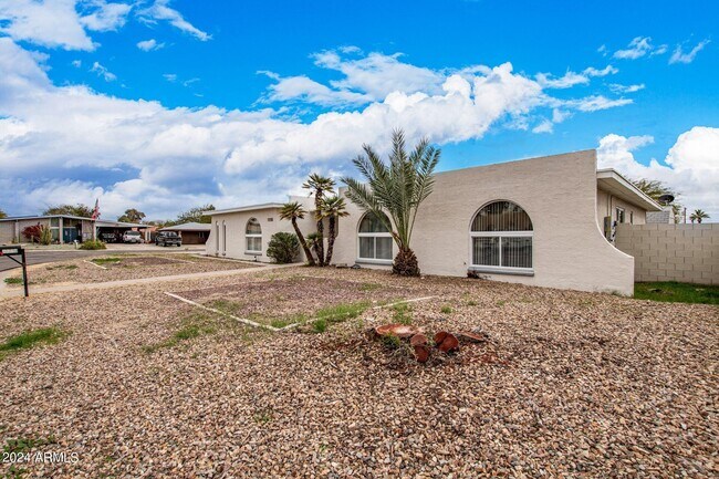 Building Photo - 1225 Delano Dr