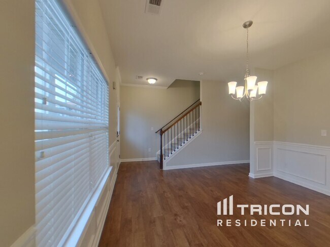 Building Photo - 228 Addlestone Cir