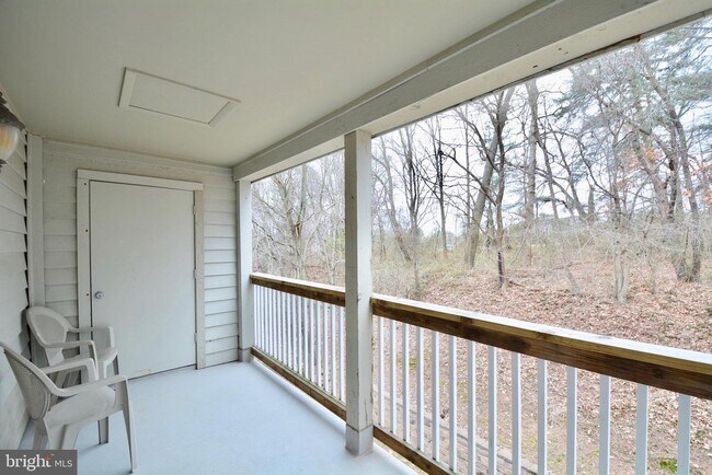 Building Photo - 3914 Penderview Dr