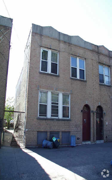 Building Photo - 1406 Bronx River Ave