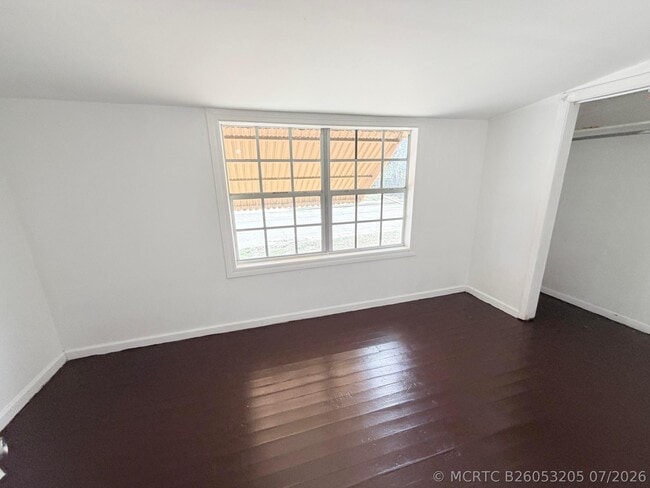 Building Photo - 4343 Pinewood Ave