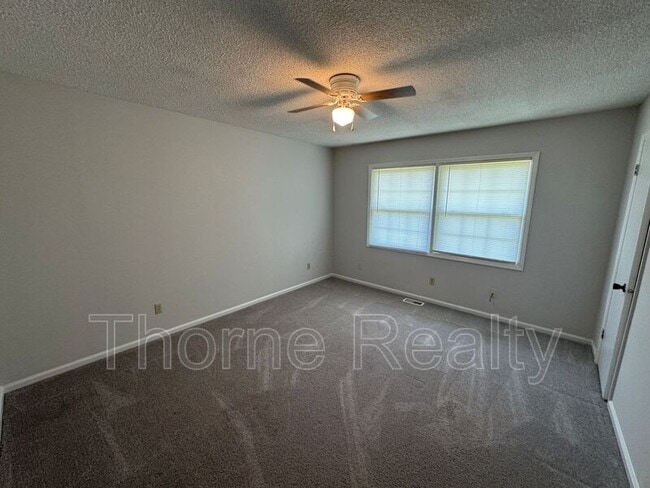 Building Photo - 610 S Boddie St