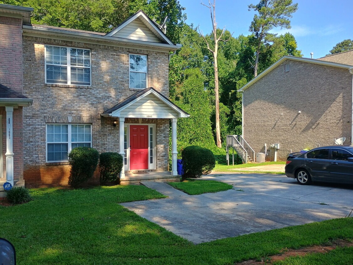 Foto principal - 1061 Scott St SE