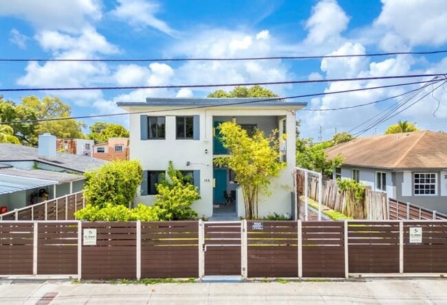 Foto del edificio - 168 NW 53rd St
