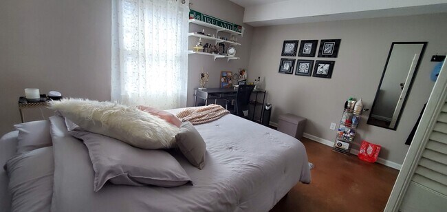 Foto del edificio - 304 Umstead Dr